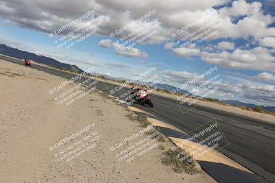 media/Nov-16-2025-Race Pace (Sun) [[8c5fa54630]]/Verified Riders/6-Turn 10 Inside (1145am)/